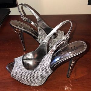 🔥Nicole Miller Dress Slingbacks